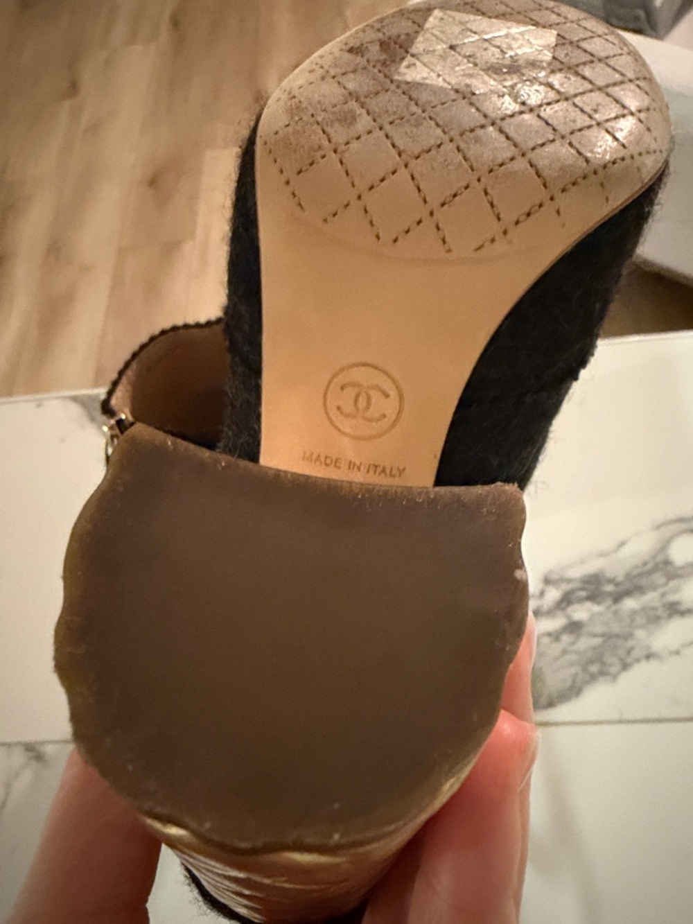 Chanel - Picture 4 of 5